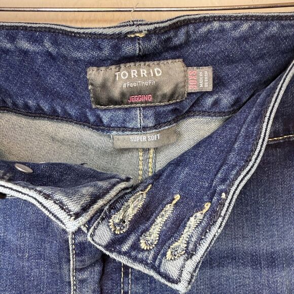 Torrid 30 Extra Short XS Jegging Skinny Stretch Super Soft Jeans Plus Dark Wash - Picture 3 of 12